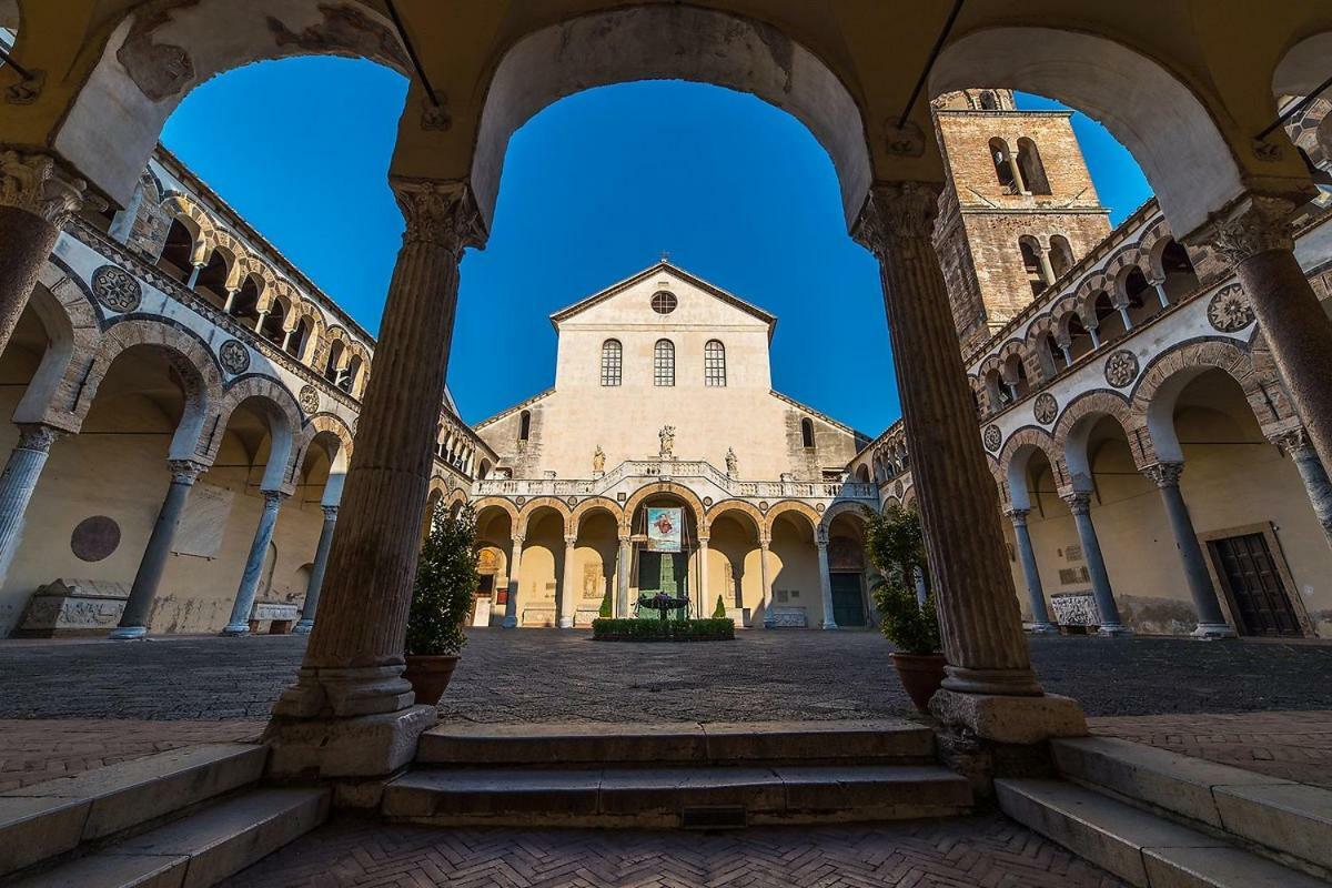 Tra Amalfi, Pompei, Paestum Apartment Салерно Екстериор снимка